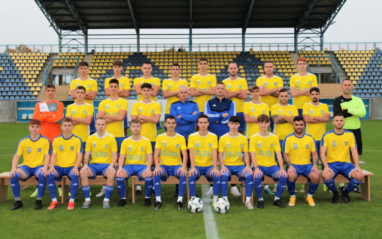 Kiütéses győzelemmel kezdte a szezont a Perutz!