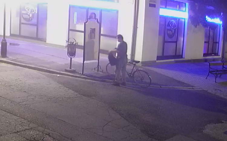 Rongálás elkövetőjét keresi a rendőrség