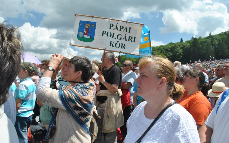 Pápaiak Csíksomlyón