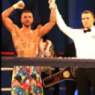 Brutális pofonok a pápai boxgálán