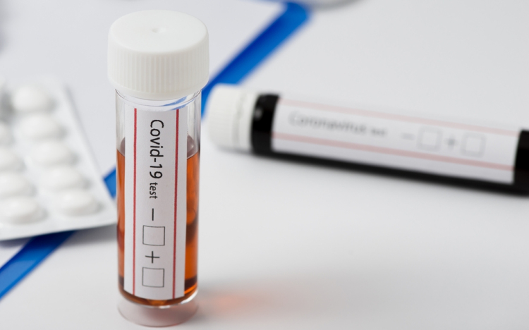 23-ra nőtt a pápai aktív fertőzöttek száma