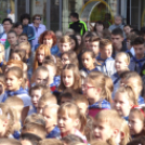 Zene Világnapja - Az Erkel iskolások éneklése a városban