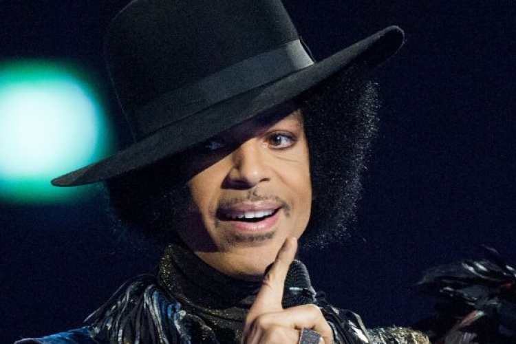 Prince halála - kora egyik legeredetibb, legkreatívabb popszemélyisége volt