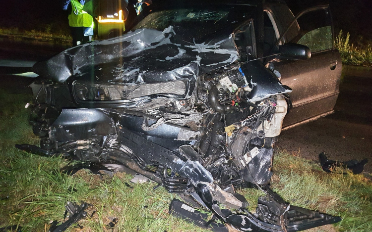 Halálos baleset történt Pápa és Vaszar között!