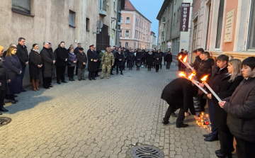 A kommunista diktatúrák áldozataira emlékeztek Pápán