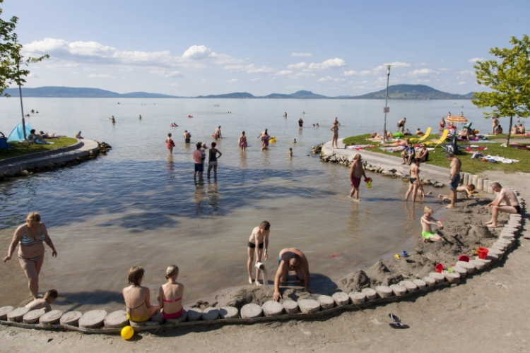 Jó pár bajbajutottat kellett kimenteni a magyar vizekből a hétvégén
