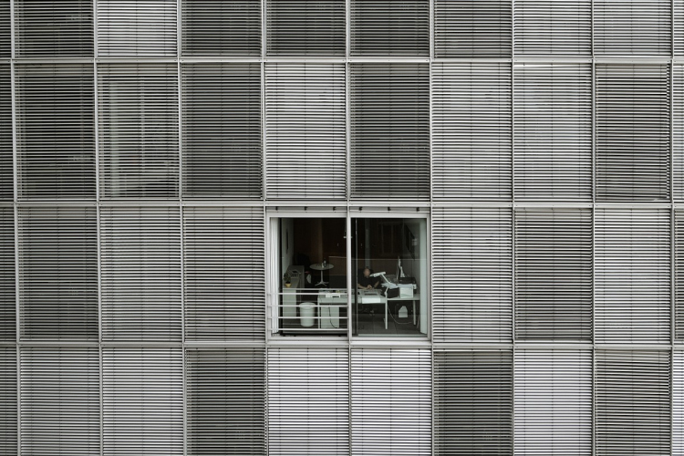 Árnyékolással a kellemes otthoni hőmérséklet biztosításáért