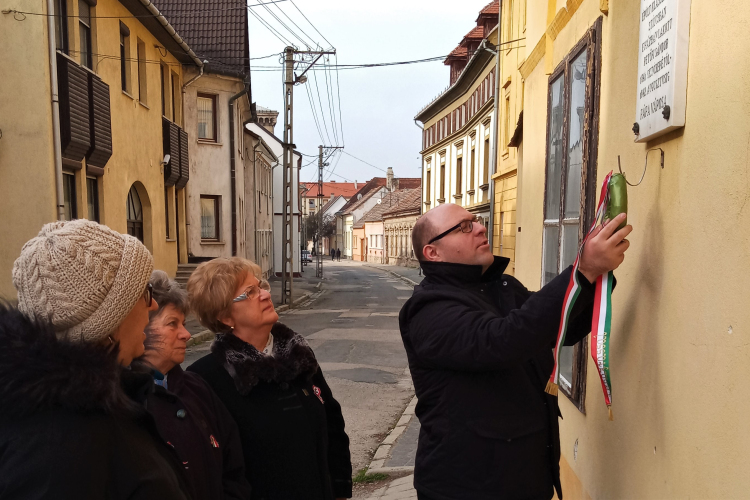 Petrovicsból 180 éve lett Petőfi Pápán 