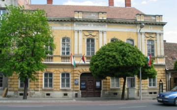 Betörtek a Kékfestő Múzeumba