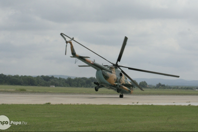 Kényszerleszállást hajtott végre a pápai légibázis kutató-mentő helikoptere