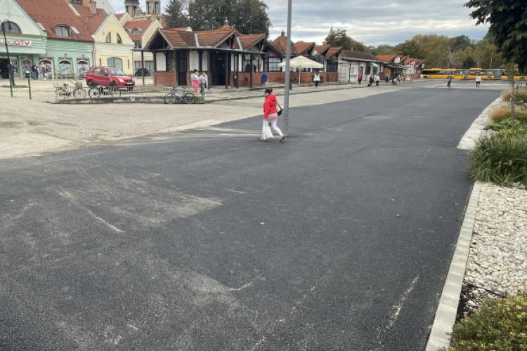 Fizetős lesz a parkolás a Piac téren