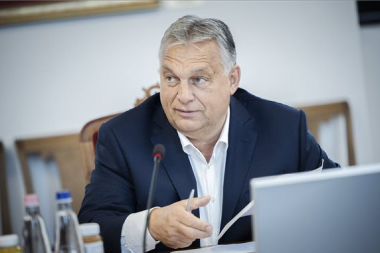 Orbán Viktor: a béke és a háború határán, borotvaélen táncol Európa