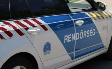 Mellkason szúrta a barátnője, majd hazudott a rendőröknek, hogy védje támadóját