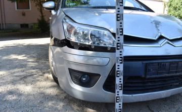 Fának ütközött az ittas sofőr Pápán