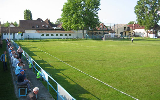 Magabiztos győzelemmel kezdte meg az idényt a Perutz