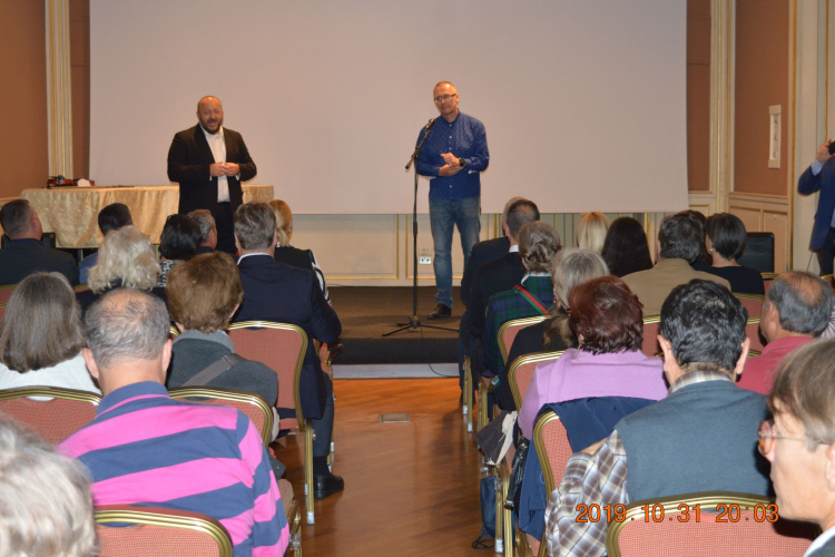 Rómában mutatkozott be Pápa városa