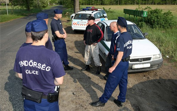 Körözték a gépkocsivezetőt