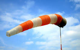 Viharos szél: már kiadták a riasztást Veszprém megyére is