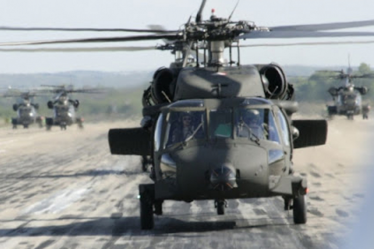 Harcászati helikopterek és repülőgépek zajától lesz hangos a pápai légtér