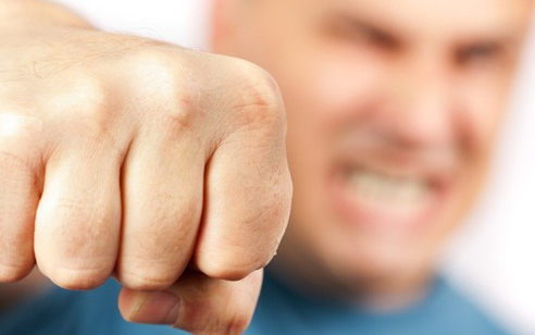 Parkolási vita miatt ütött