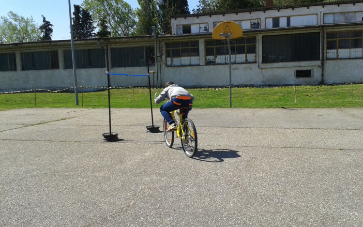 Általános iskolások közlekedési versenye Pápán