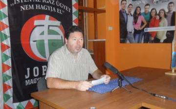 Jobbik: Ne adják el a turistaszállót