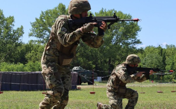 Ismét fegyverropogás hangját hallhatjuk, harcászati kiképzés lesz a pápai légibázison