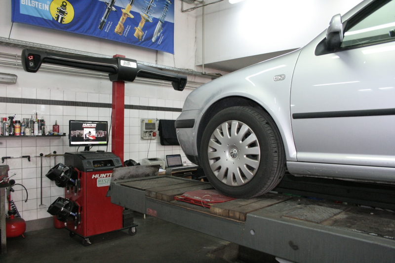 Autofit Extra - Autószervíz - Pápa