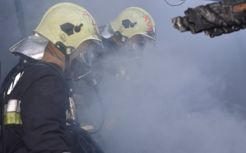 Két gázpalack felrobbant a tűzben Mezőlakon