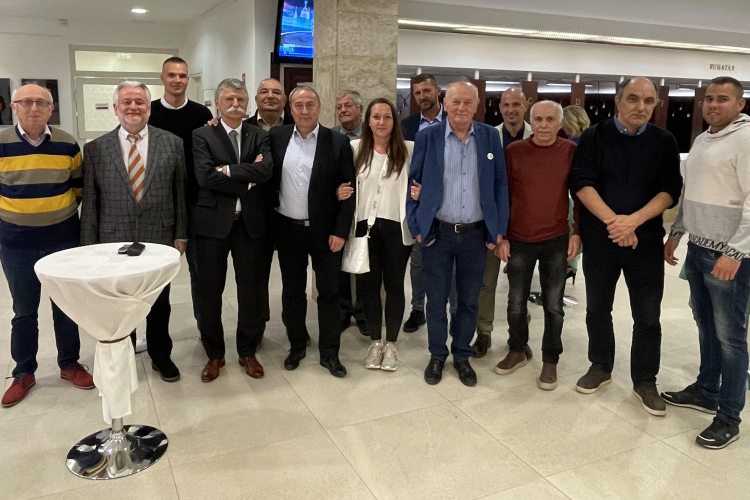 Dr. Kovács Zoltán: Köszönöm!