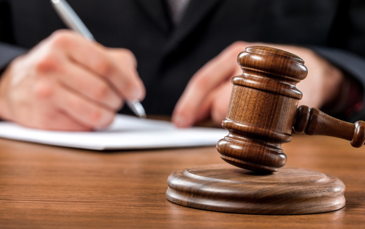 13 éves lánnyal feküdt le a 48 éves férfi - Elítélték