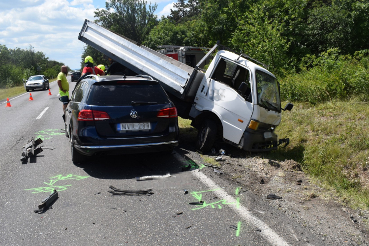 Szomorú statisztika:  70 közlekedési balesetnél helyszíneltek a rendőrök a megyében egy hét alatt