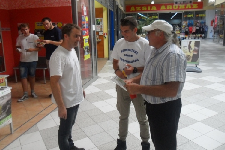 Novemberben is házhoz megy a rendőrség