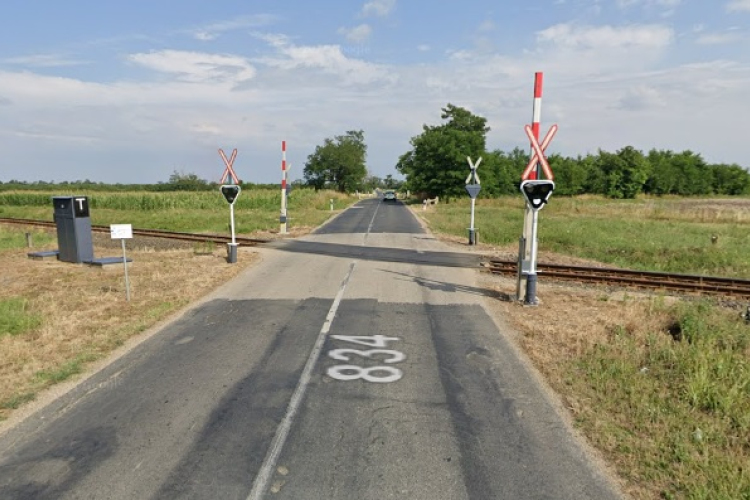 Megrongálta a félsorompót, a rendőrség a baleset szemtanúit keresi