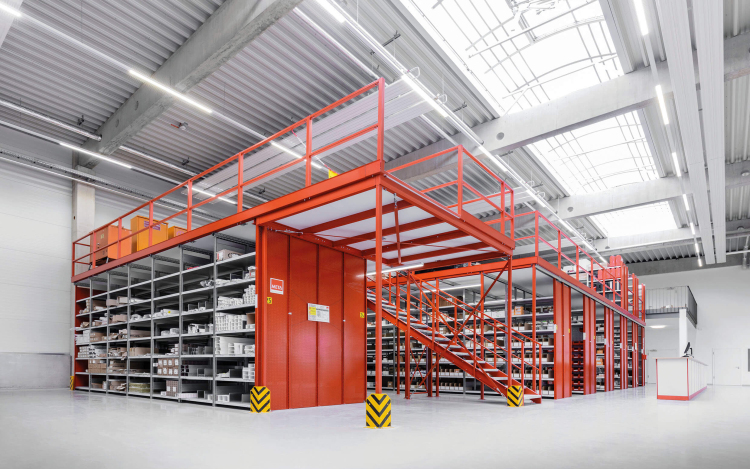 Ipari polcrendszer vásárlási útmutató – avagy hogyan lesz a raktárából valódi kapacitásbajnok?