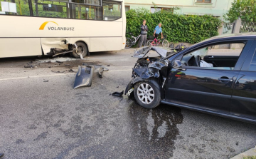 Hat ember sérült meg a ma délutáni balesetben