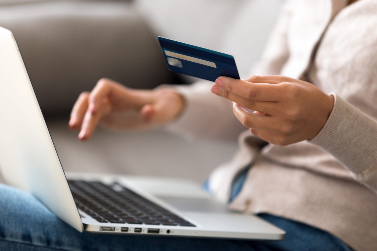 Előre utaltak, nem kapták meg a megvásárolt tárgyakat