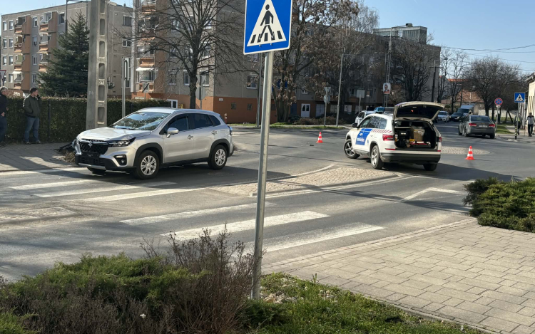 Súlyos baleset történt a Korona utcán