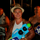 Fürdőztek az éjszakában