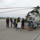 Pápai óvodások és iskolások a Bázisrepülőtéren
