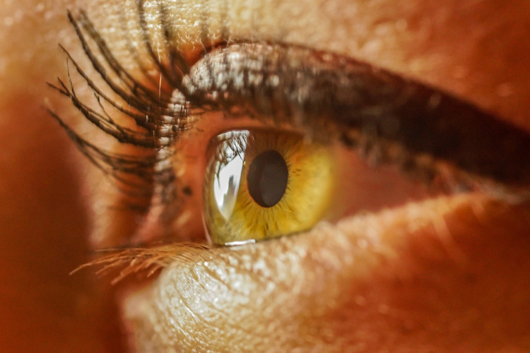 Műlencse műtét árak magánszemészetnél: ilyen költségekkel számolj!