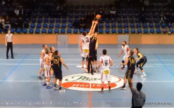 Pápai kosarasok elkaszálták a Kaszásokat