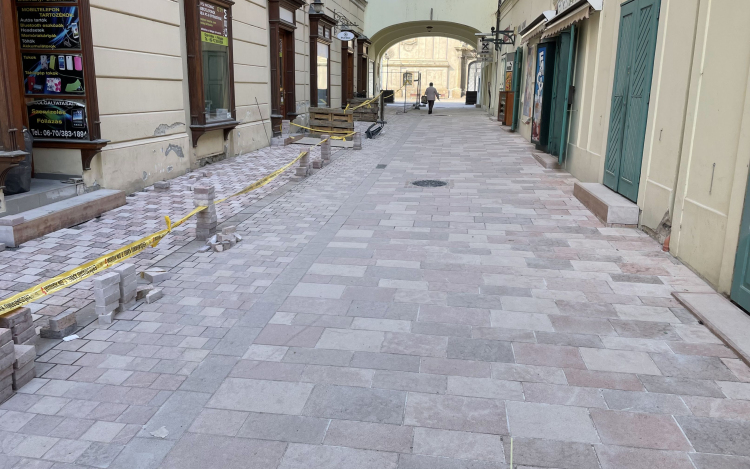 Így áll jelenleg a Kossuth utca megújítása