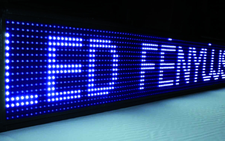 Fényújság készítése