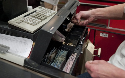 Három helyre is betört