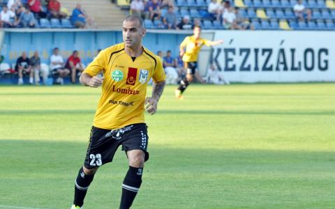 Két játékossal is szerződést bontott a Lombard