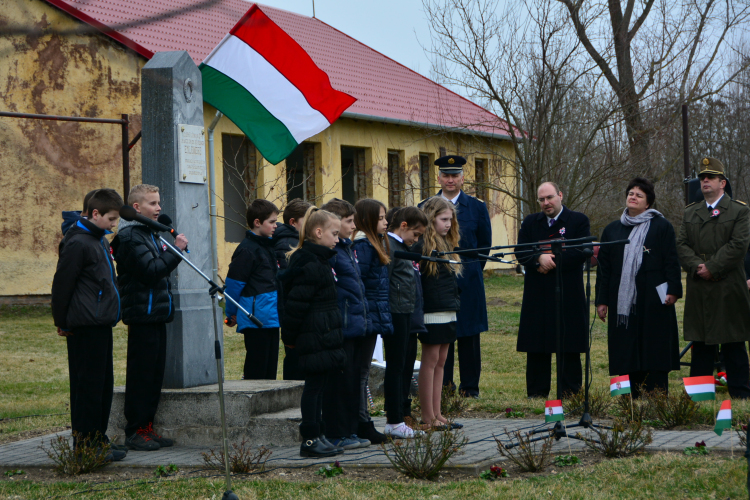 Kossuth-ünnepség Ihászon