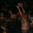 Éjszakai Fürdőzés a pápai Várkertfürdőben