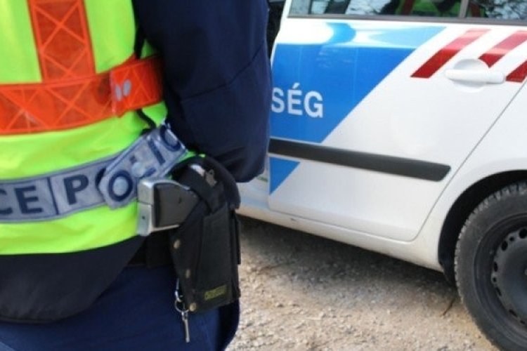 Sikkasztás miatt körözték a férfit, a pápai rendőrök elfogták