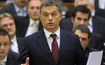 Orbán Viktor: Minden munkahelyet megmentünk a Pápai Húsnál